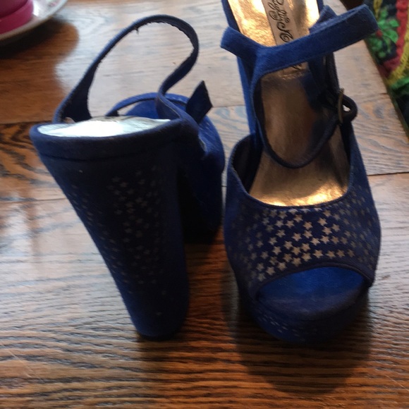 Sold - Picture 6 of 7